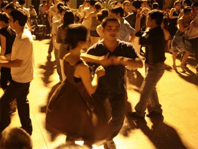 Λάτιν χορός. Rueda